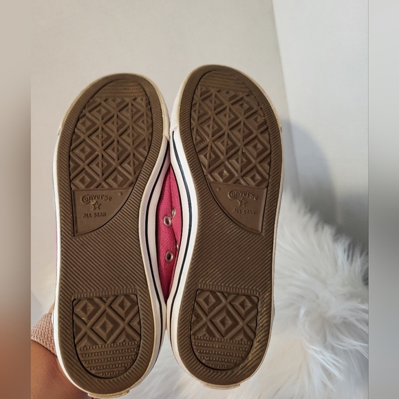 Converse Women's Pink Canvas Sneakers, Size 6.5 - Picture 8 of 8